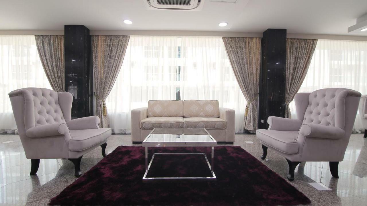 M Soho Danok Hotel Sadao Exterior photo